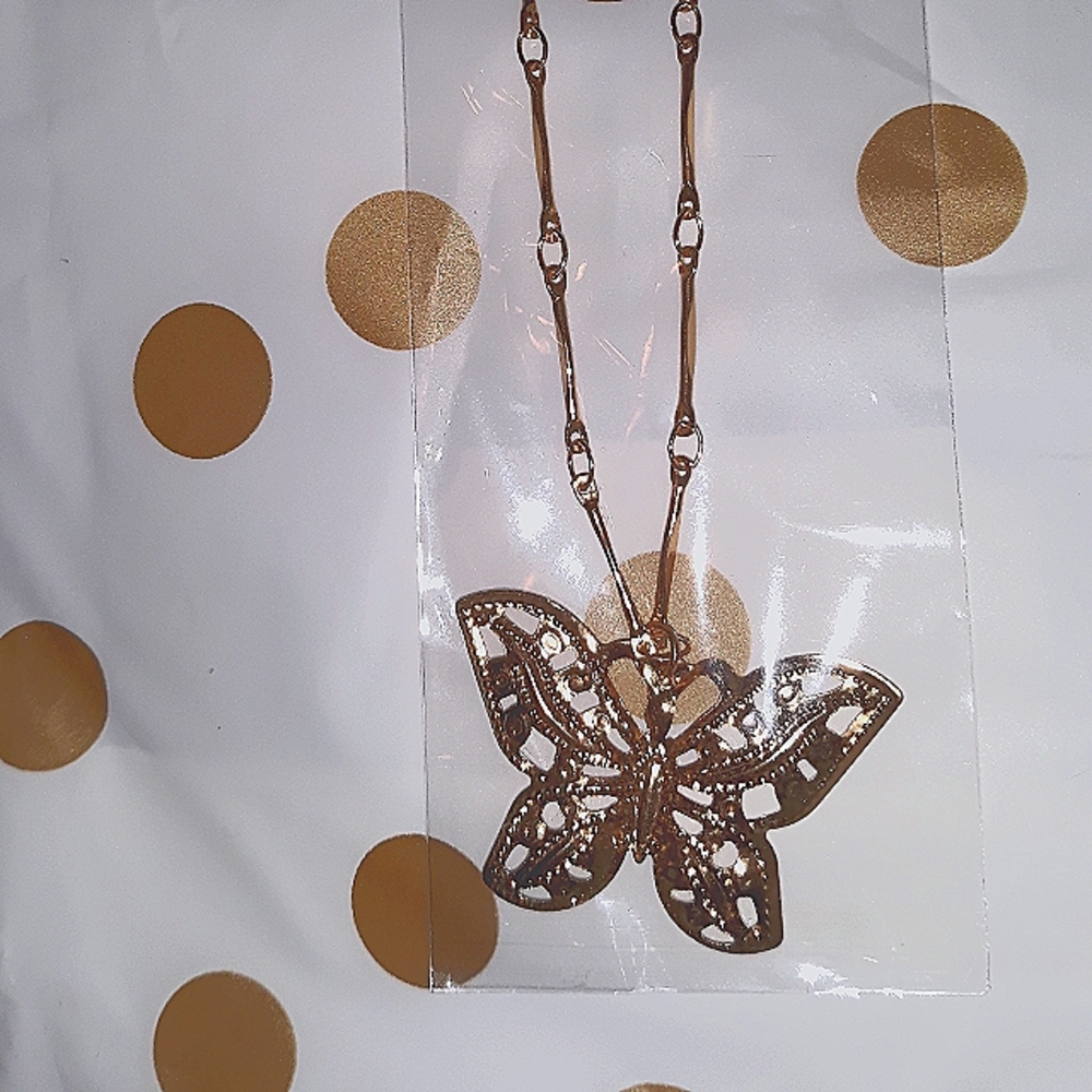Gold Butterfly Necklace Filligree Butterfly Pendant Charm on 18"-22" chain NEW